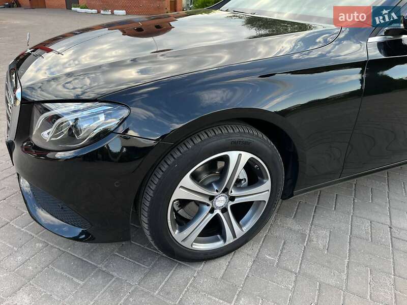 Седан Mercedes-Benz E-Class 2018 в Дубно