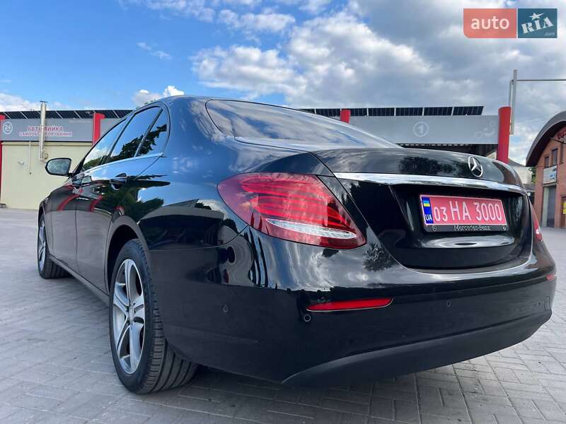 Седан Mercedes-Benz E-Class 2018 в Дубно