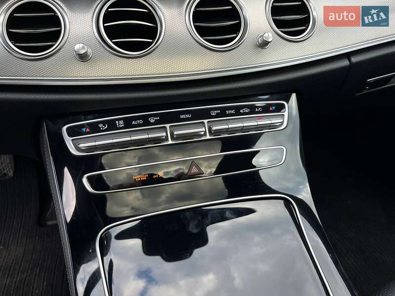 Седан Mercedes-Benz E-Class 2018 в Дубно