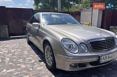 Седан Mercedes-Benz E-Class 2004 в 