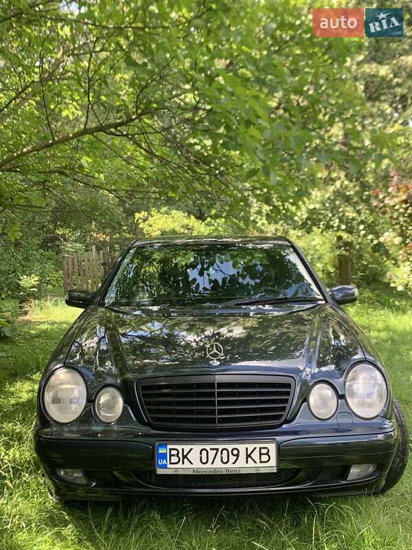Седан Mercedes-Benz E-Class 2000 в Костопілі