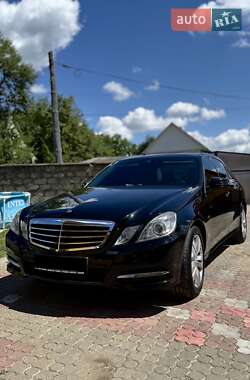 Седан Mercedes-Benz E-Class 2012 в Черновцах