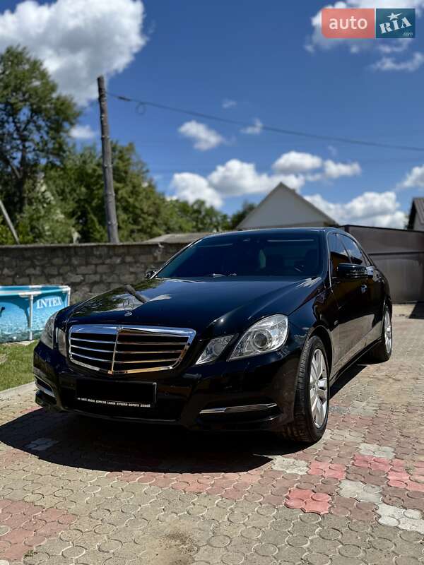 Mercedes-Benz E-Class 2012