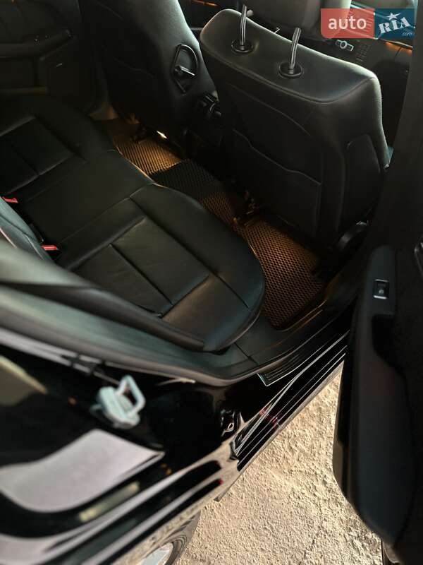 Седан Mercedes-Benz E-Class 2012 в Черновцах