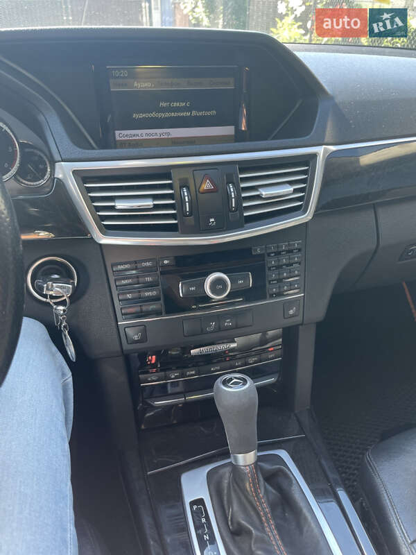 Седан Mercedes-Benz E-Class 2009 в Яворове
