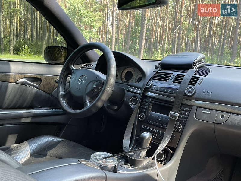 Седан Mercedes-Benz E-Class 2002 в Вышгороде