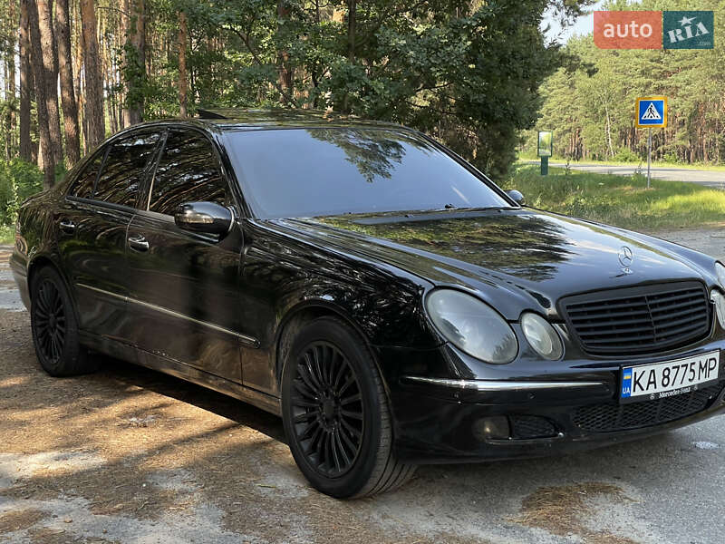 Седан Mercedes-Benz E-Class 2002 в Вышгороде