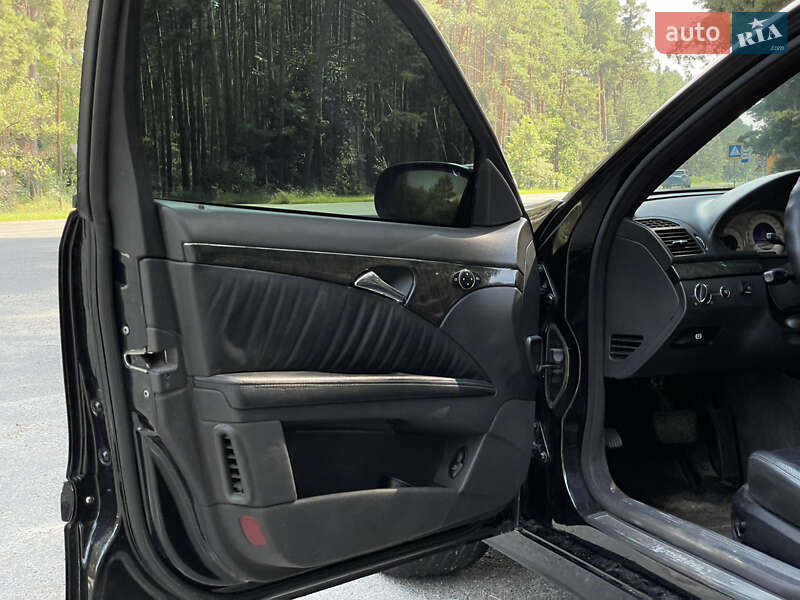 Седан Mercedes-Benz E-Class 2002 в Вышгороде