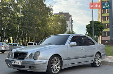 Седан Mercedes-Benz E-Class 2000 в 