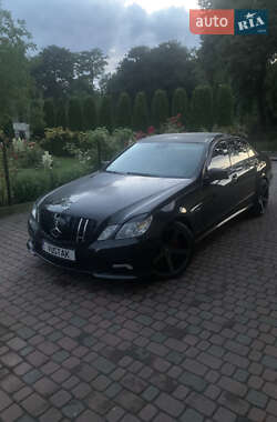 Седан Mercedes-Benz E-Class 2009 в Яворове
