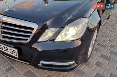 Седан Mercedes-Benz E-Class 2012 в 