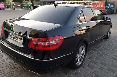Седан Mercedes-Benz E-Class 2012 в 