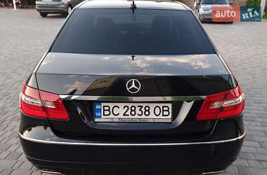 Седан Mercedes-Benz E-Class 2012 в 