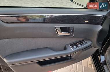 Седан Mercedes-Benz E-Class 2012 в 