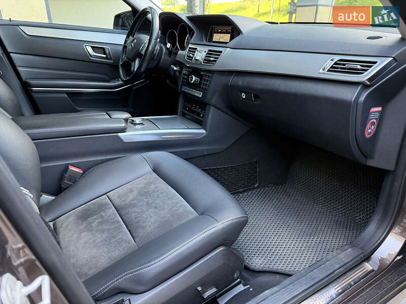 Седан Mercedes-Benz E-Class 2014 в Киеве
