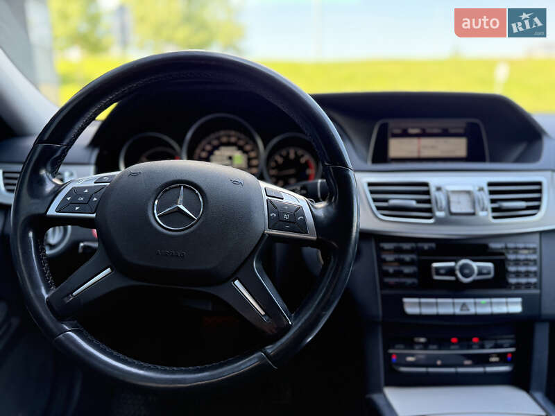 Седан Mercedes-Benz E-Class 2014 в Киеве