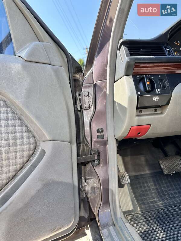 Седан Mercedes-Benz E-Class 1994 в Тернополе
