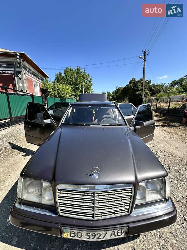Седан Mercedes-Benz E-Class 1994 в Тернополе