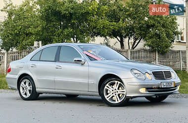 Седан Mercedes-Benz E-Class 2002 в 