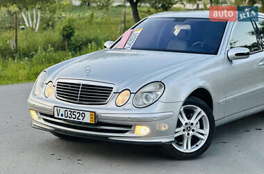 Седан Mercedes-Benz E-Class 2002 в 