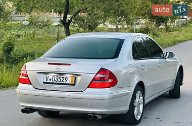 Седан Mercedes-Benz E-Class 2002 в 