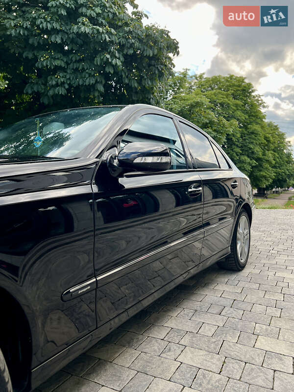 Седан Mercedes-Benz E-Class 2008 в Березному