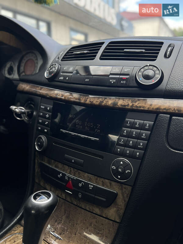 Седан Mercedes-Benz E-Class 2008 в Березному