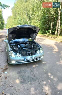 Седан Mercedes-Benz E-Class 2004 в 