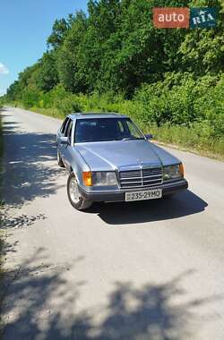 Седан Mercedes-Benz E-Class 1987 в 