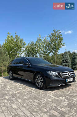Универсал Mercedes-Benz E-Class 2017 в 