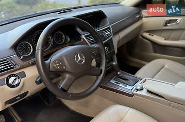 Седан Mercedes-Benz E-Class 2009 в 