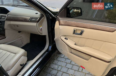 Седан Mercedes-Benz E-Class 2009 в 