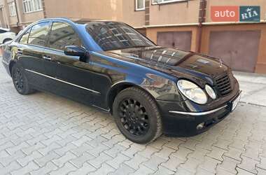 Седан Mercedes-Benz E-Class 2002 в 