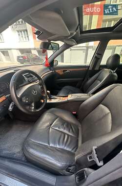 Седан Mercedes-Benz E-Class 2002 в 