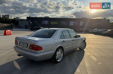 Седан Mercedes-Benz E-Class 1999 в 