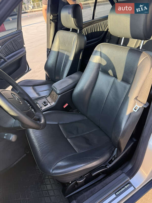 Седан Mercedes-Benz E-Class 1999 в Киеве