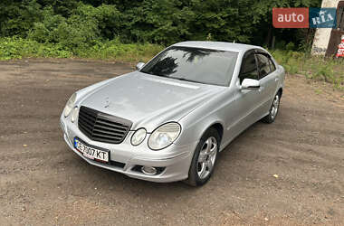Седан Mercedes-Benz E-Class 2006 в Черновцах