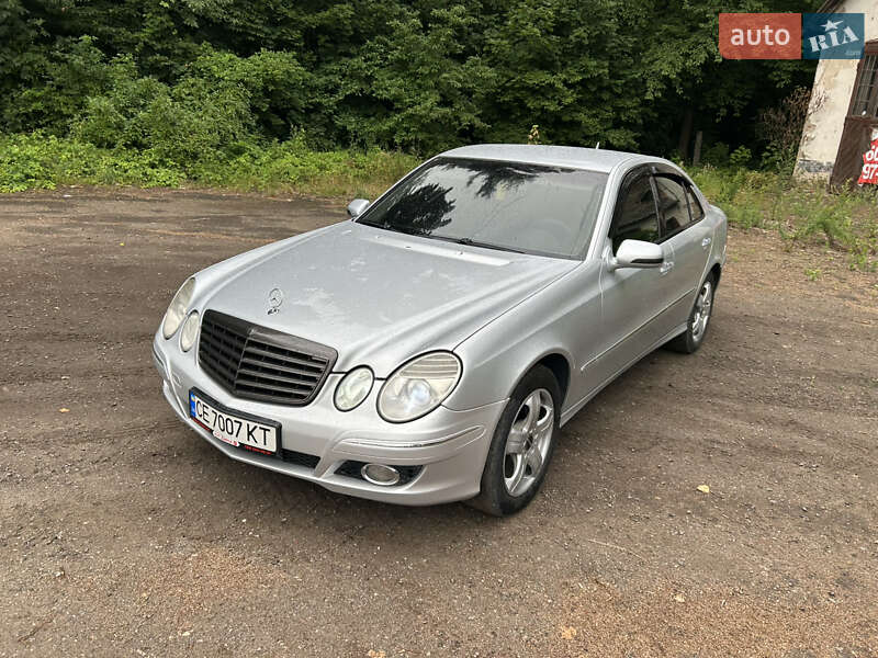 Седан Mercedes-Benz E-Class 2006 в Черновцах