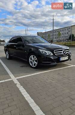 Седан Mercedes-Benz E-Class 2015 в 