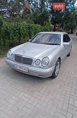 Седан Mercedes-Benz E-Class 1998 в Запоріжжі