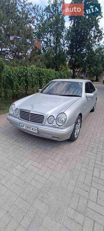 Седан Mercedes-Benz E-Class 1998 в 