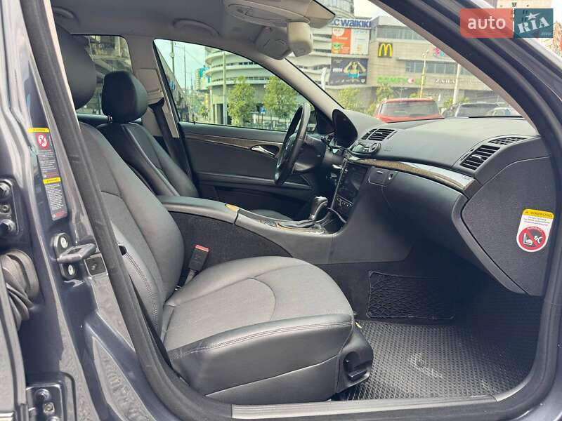 Седан Mercedes-Benz E-Class 2008 в Днепре