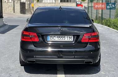 Седан Mercedes-Benz E-Class 2011 в 