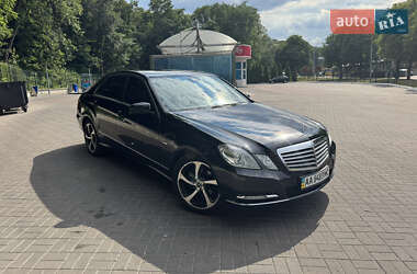 Седан Mercedes-Benz E-Class 2011 в 