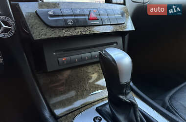 Универсал Mercedes-Benz E-Class 2005 в 