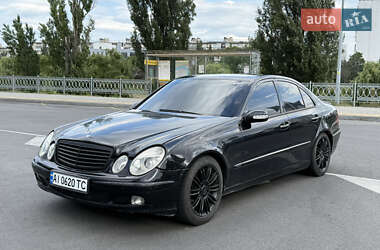 Седан Mercedes-Benz E-Class 2002 в Киеве