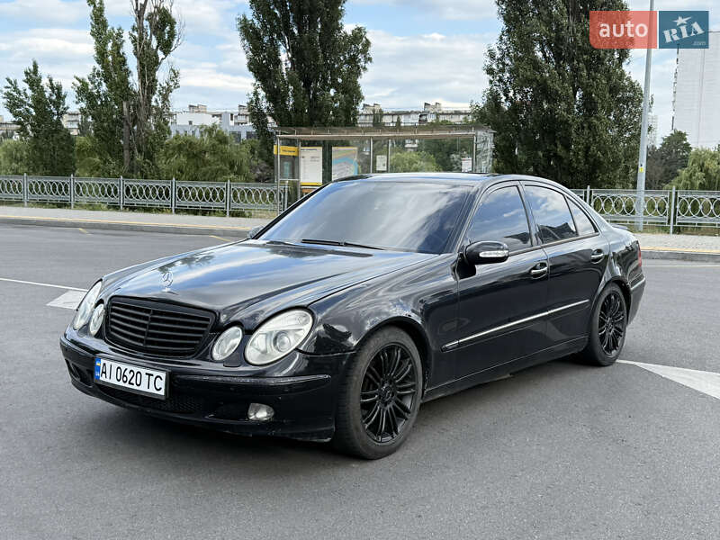 Mercedes-Benz E-Class 2002