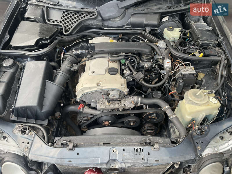 Седан Mercedes-Benz E-Class 1997 в Виннице