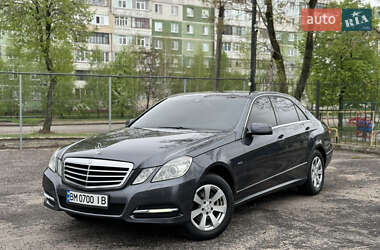 Седан Mercedes-Benz E-Class 2011 в Ромнах