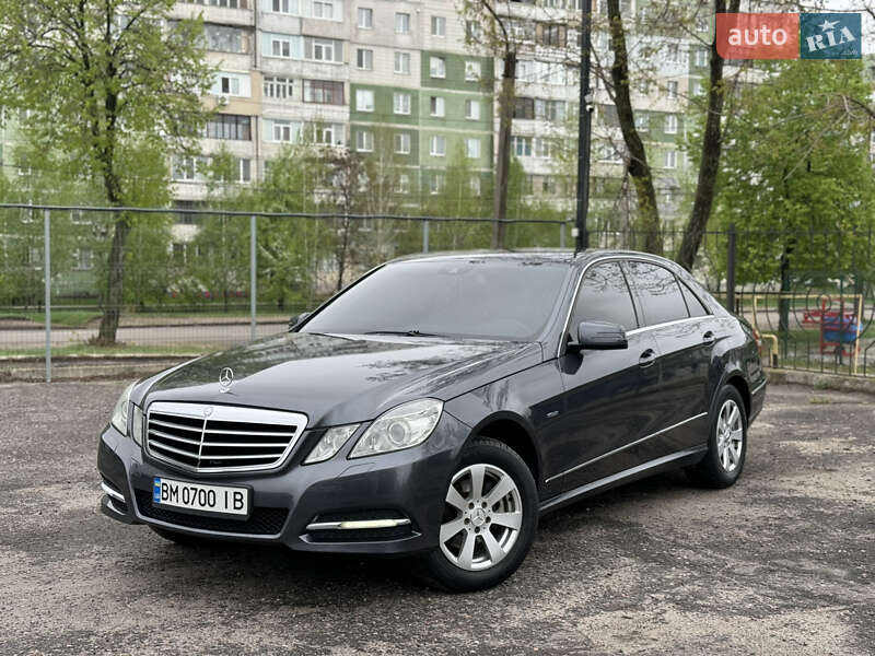 Mercedes-Benz E-Class 2011